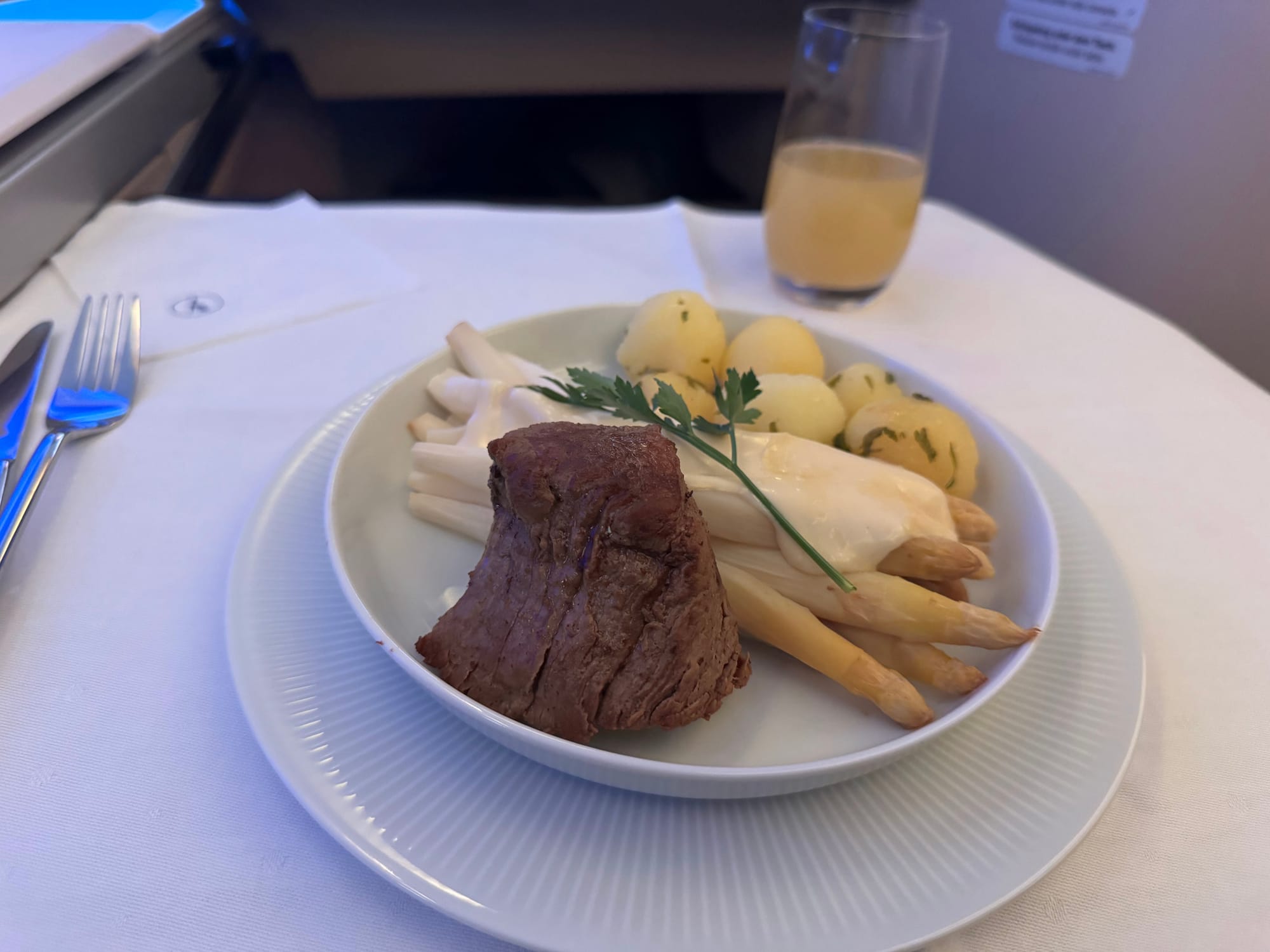 Lufthansa business class meal